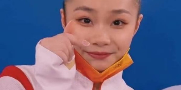 体操女神芦玉菲：比刘璇还美，25岁悄然成妈妈，孩子父亲竟是他！|全运会|亚运会|运动员|赛场|粉丝_新浪体育_新浪新闻